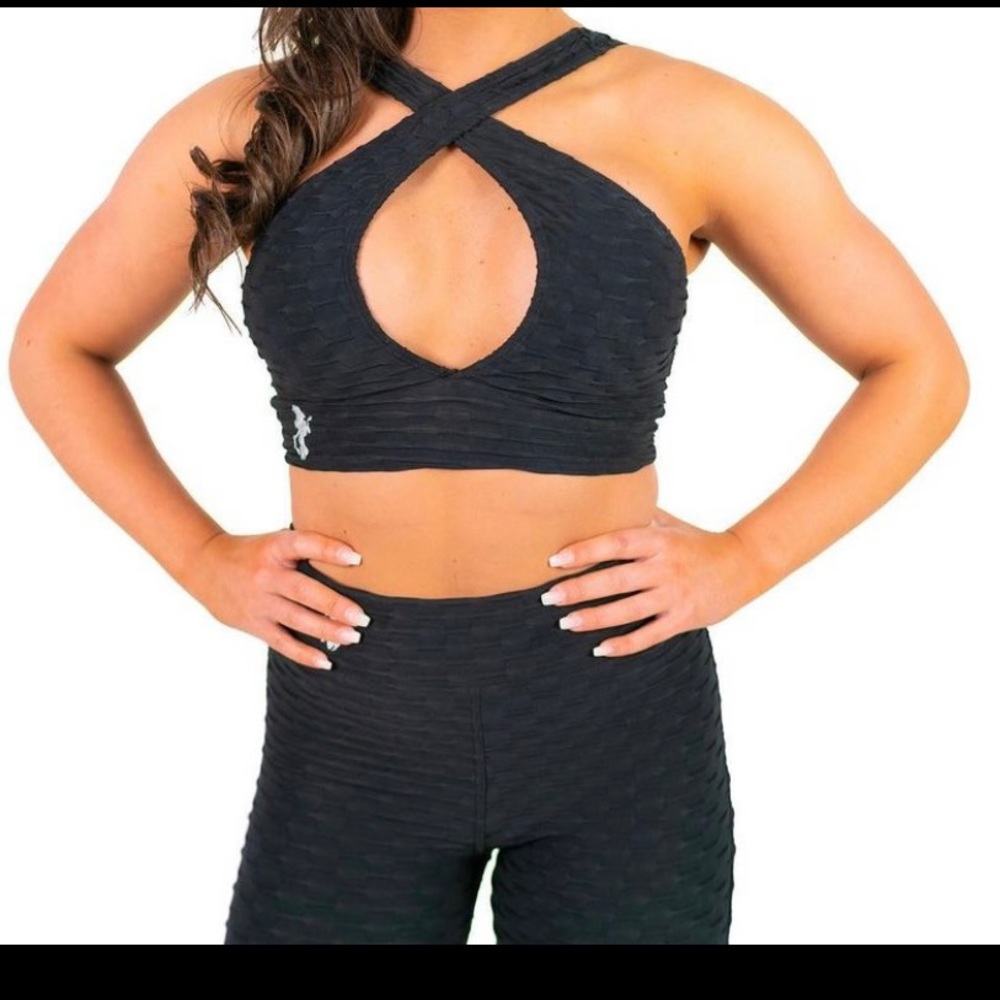 NWT Black textured sports bra